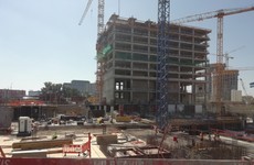 Výstavba autobusovej stanice a veže Nivy Tower