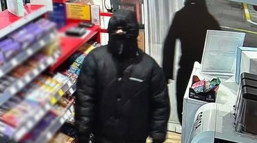 Dvoch mužov, ktorí prepadli pumpu v Malackách, už obvinili z lúpeže