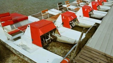 Na Draždiaku niekto vážne poškodil 16 vodných bicyklov, škody rátajú v tisícoch eur