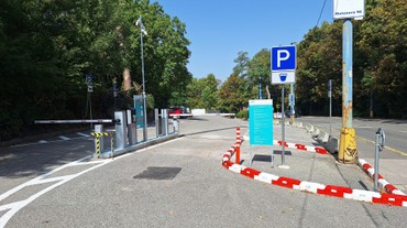 Zmena pri Horskom parku: Na parkovisku pribudla rampa, po novom už treba platiť