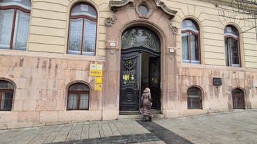 Polícia varuje, šíria sa podvodné SMS v mene Slovenskej pošty