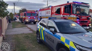 Požiar v Čataji: V izbe sa chytil matrac, obyvatelia neboli doma