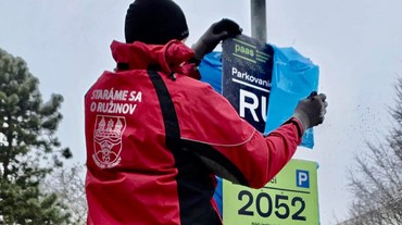 Hlavné mesto spúšťa regulované parkovanie PAAS na Ostredkoch