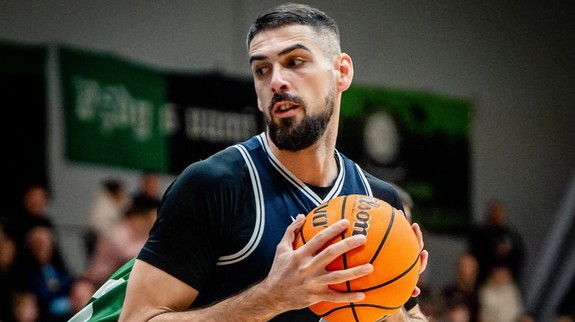 Basketbalisti Slovana zvíťazili v Handlovej 91:70