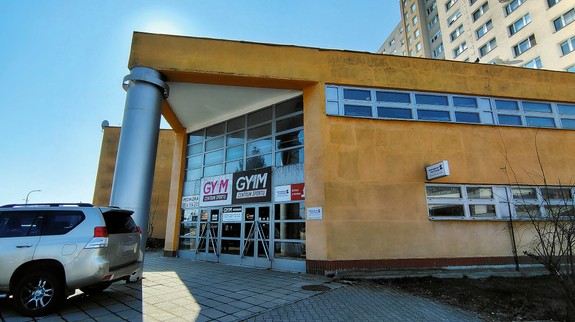 Boj o športovú halu na Znievskej: Kto vlastne bráni deťom vrátiť sa do telocvične?