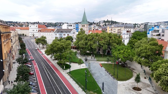 FOTO Námestie SNP po veľkej rekonštrukcii odhaľuje svoju novú podobu