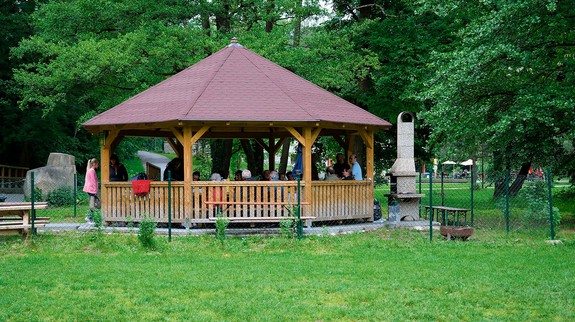 Nové nariadenie mesta zakazuje aj pitie piva pri grilovačke na Partizánskej lúke. Je to problém?