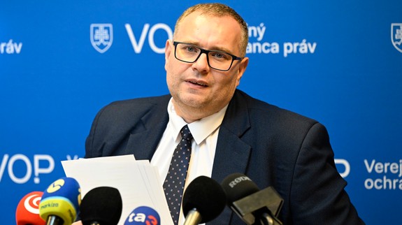 Ombudsman má námietky k volebným obvodom v Bratislave, obrátil sa na Ústavný súd