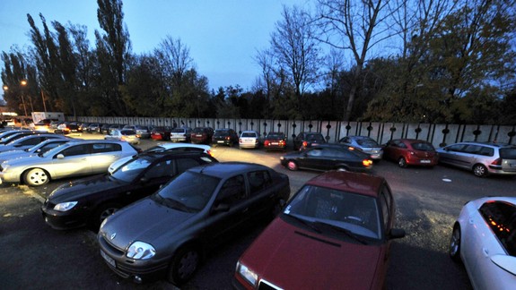 Ťuknutie na parkovisku: Ak ujdete, môžete dostať pokutu až 1300 eur