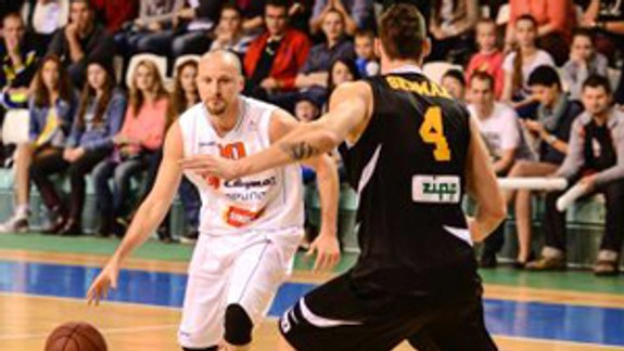Basketbalisti Interu prvé semifinále s Nitrou prehrali