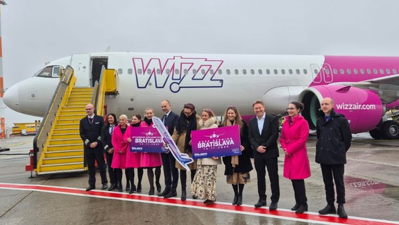 Na bratislavskom letisku pribúdajú nové spojenia, Wizz Air tu otvoril svoju základňu