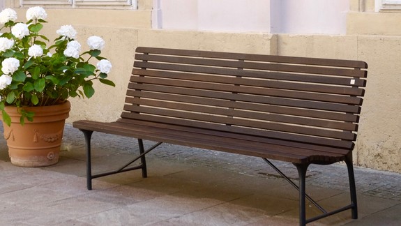 Preberáme dizajn od susedov. Pražská lavička bude aj bratislavskou