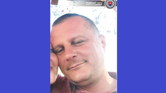 Nepoznáte ho? Polícia hľadá muža prenajímal byty, ktoré mu nepatrili