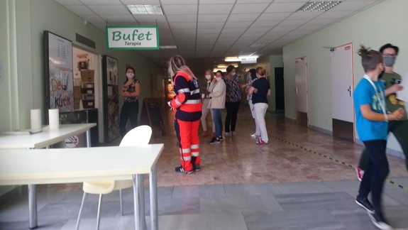 Uvoľnenie opatrení priviedlo do nemocníc viac ľudí