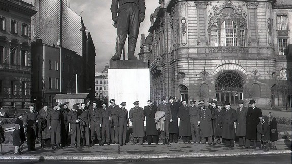 Veľká sláva: Pred 80 rokmi sme v Bratislave prvýkrát privítali kanadských hokejistov