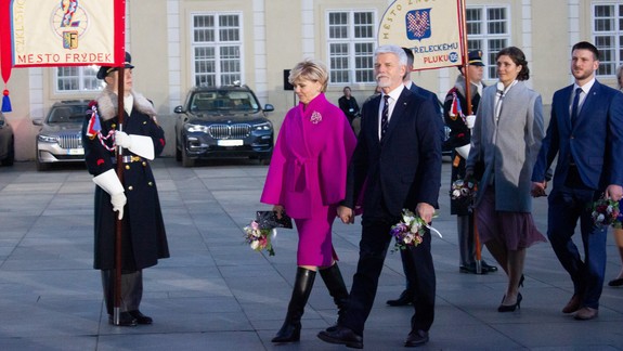 Nový český prezident Petr Pavel pricestuje v pondelok na návštevu Slovenska