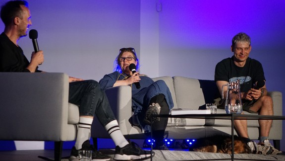 Hovory v Pistoriho paláci: S Michalom Hvoreckým budú diskutovať Jana Oľhová a Robert Gabris