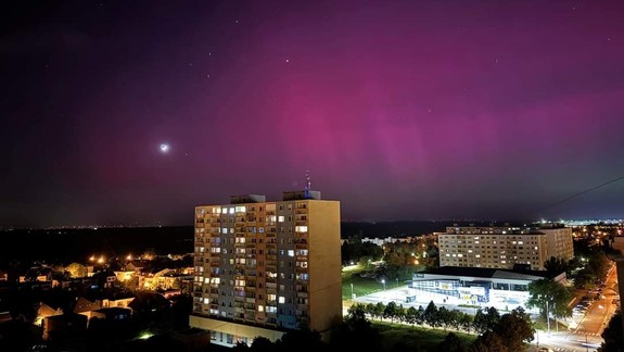Úžasné hry farieb: Bratislavčania mohli počas noci na oblohe pozorovať polárnu žiaru