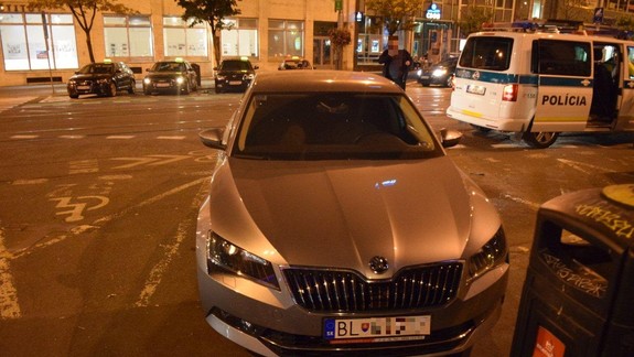 FOTO: Na miestach pre invalidov stáli s falošnými dokladmi!