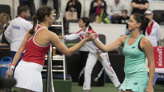 Slovenky hrajú s Ruskami v tenisovom Pohári federácie nerozhodne 1:1 – dnes sa rozhodne o postupe!