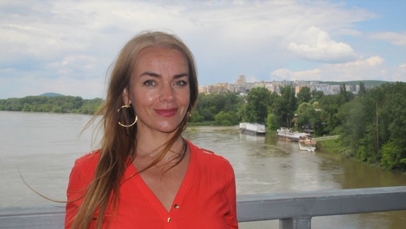 Karloveskú knižnicu povedie známa spisovateľka Petra Nagyová - Džerengová