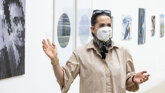 Môžete pomôcť kúpou umeleckého diela. Charitatívny aukčný salón prebehne opäť online