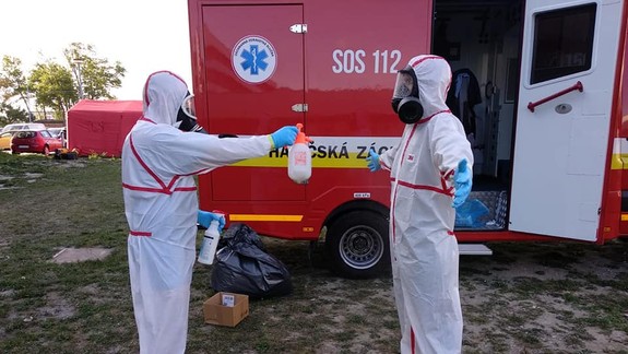 Hasiči vykonávali testovanie osôb vo viacerých karanténnych zariadeniach