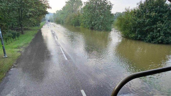 Situácia v Bratislave sa podľa Drobu nezlepšuje: Devín je stále odrezaný od sveta, rieka Morava stúpa