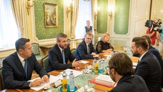 Výjazdové rokovanie vlády v Bratislave plánovali na 30. októbra, ale v tomto termíne sa konať nebude