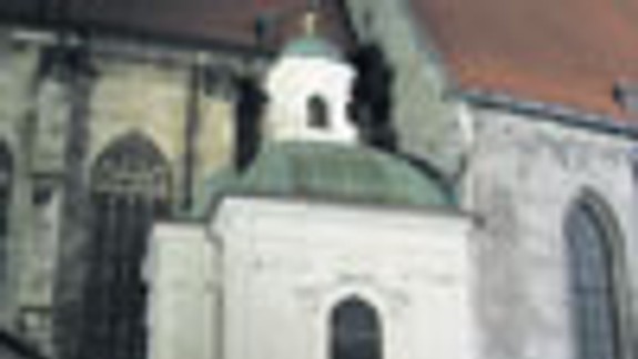 Aj kaplnka Jána Almužníka bude biela