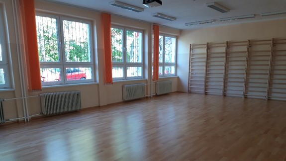 Z 3189 základných a stredných škôl nemá vlastnú telocvičňu 1651