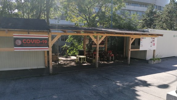 Štatistika za štvrtok: Aktuálne je v nemocniciach 130 pacientov, nemáme žiadne nové úmrtie