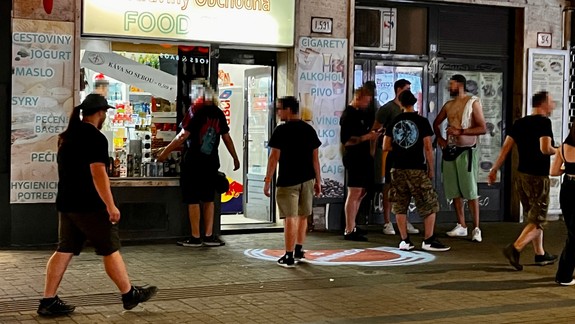 Ako bezpečná je Bratislava v noci? Zisťovali sme, koľko policajtov hliadkuje priamo v uliciach