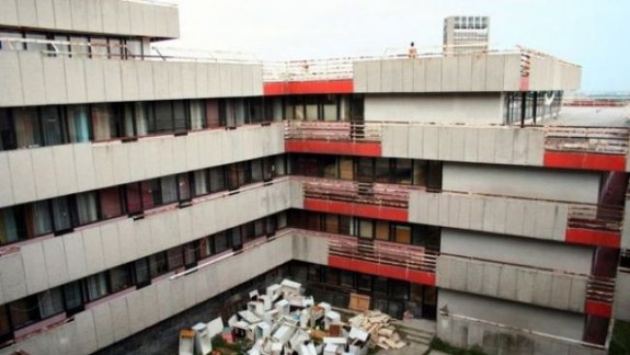 Na internátoch Univerzity Komenského v Bratislave mali zamestnanci špehovať študentky cez kameru