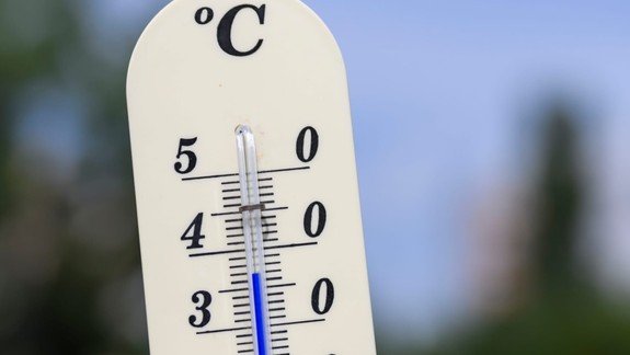 Teplota môže zajtra dosiahnuť až 35 stupňov Celzia