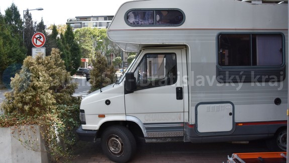 Výborná práca policajtov kriminálnej polície. Páchateľa mali po čine rýchlo v putách