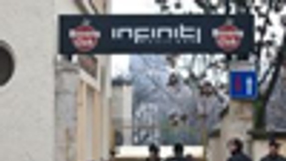 V Infinity bare nahlásili bombu, teraz ju nenašli