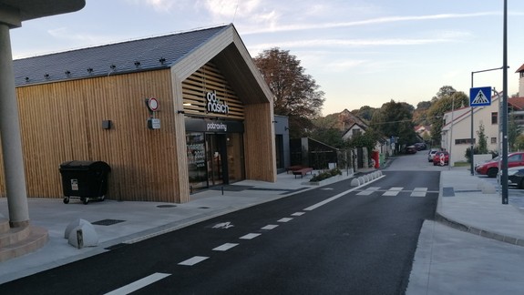 Zlodej vo vychytených devínskych potravinách: Kradol vína za tisíce eur