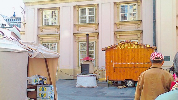 Námestie či dedinské trhovisko?