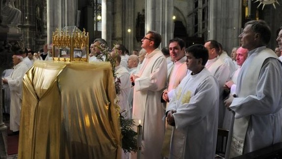 Kresťania v piatok spomínajú na deň utrpenia, ukrižovania a smrti Ježiša Krista