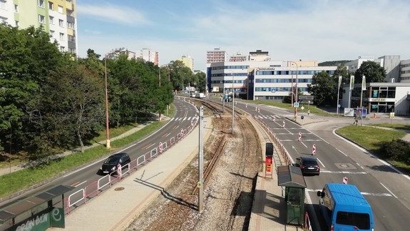 Na karloveskej radiále odstraňujú koľaje od Harmincovej po Hanulovu