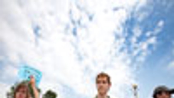 Demonštranti sa pred úrad vlády nedostanú