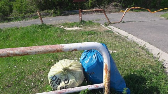 "Pozdrav" od susedov: Vodič auta s rakúskym EČV u nás zanechal  vrecia s odpadom