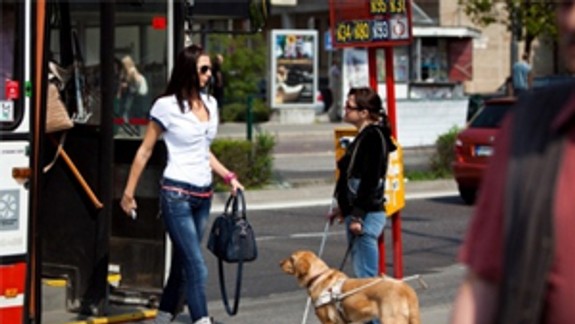 Takto dopadla dopravno - preventívna akcia Deň Bielej palice.  Netrúbte a neblikajte na nevidiaceho