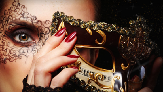 Vášeň, extravagancia, ženskosť, masky: Bratislava zažije svoj prvý Burlesque Bál