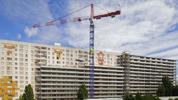 Aj staré paneláky je možné úplne zmeniť a vylepšiť. Tu je niekoľko návrhov