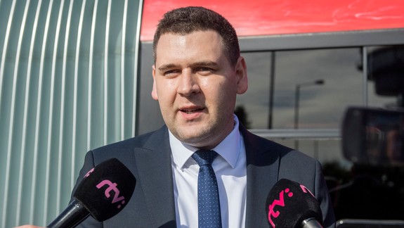 Budú po Bratislave premávať vodíkové autobusy? Dopravný podnik má záujem