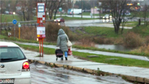 Zastávka na Jungmannovej je v zlom stave