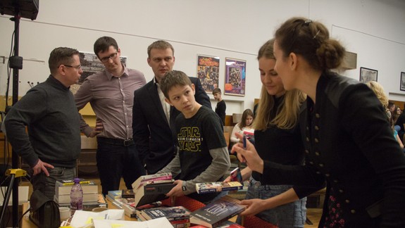 Do marca sa školy môžu zapojiť do akcie „Vráťme knihy do škôl“