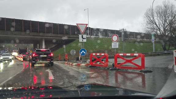 Doprava: V Bratislave a okolí treba rátať so zdržaním na viacerých úsekoch